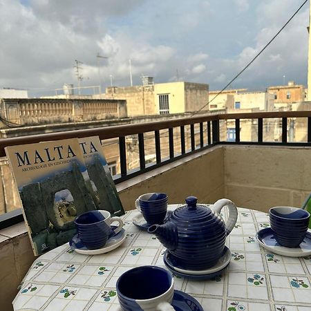 Grazzja Traditional Apartment Zabbar Bagian luar foto