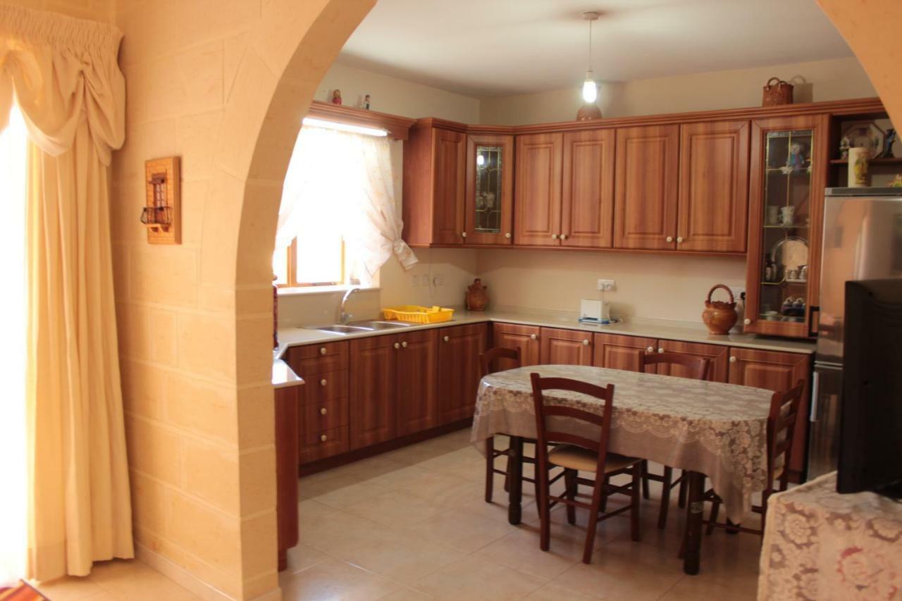 Grazzja Traditional Apartment Zabbar Bagian luar foto