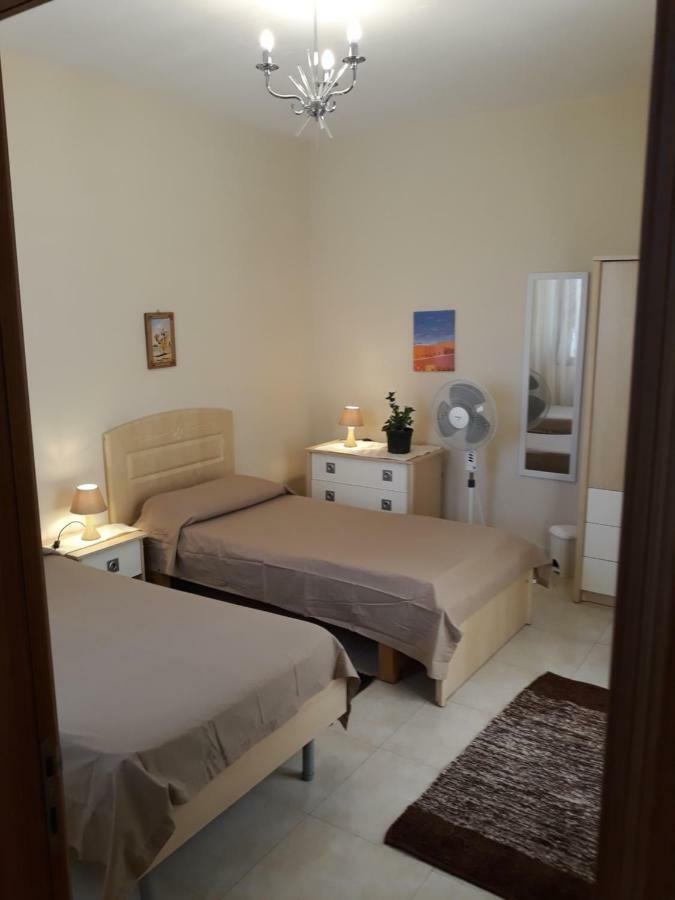 Grazzja Traditional Apartment Zabbar Bagian luar foto